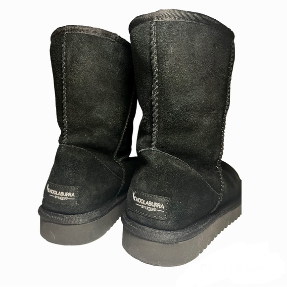 Kookaburra by Ugg. Short boot, suede outer. - Picture 2 of 5